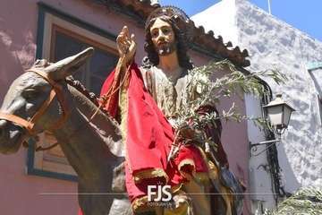 La procesión de La Burrita toma San Juan después de dos años de suspensión por la pandemia/Francisco Javier Santana y Antonio Alí.